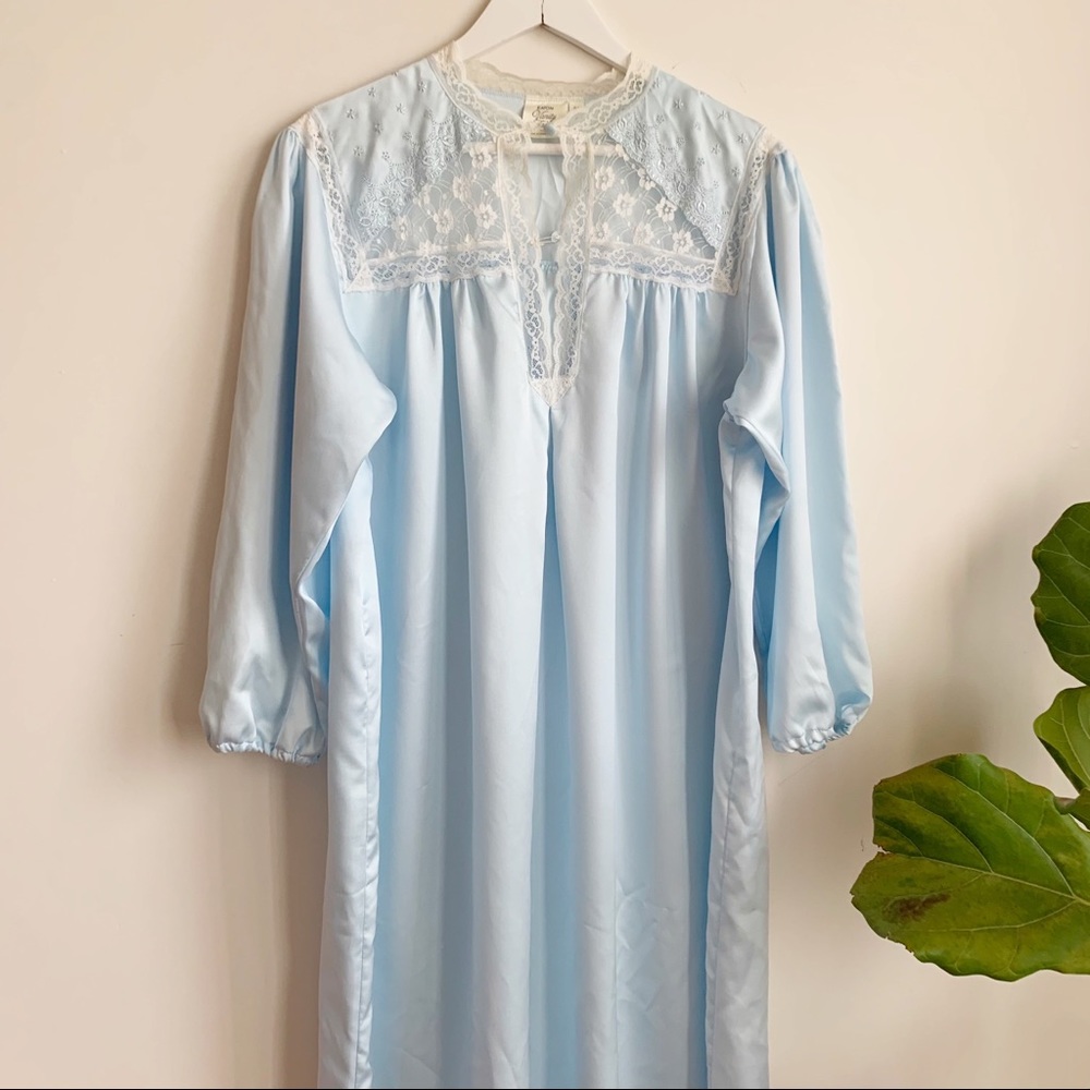 Vanity Fair Vintage From Eaton Long Nightgown L Lace